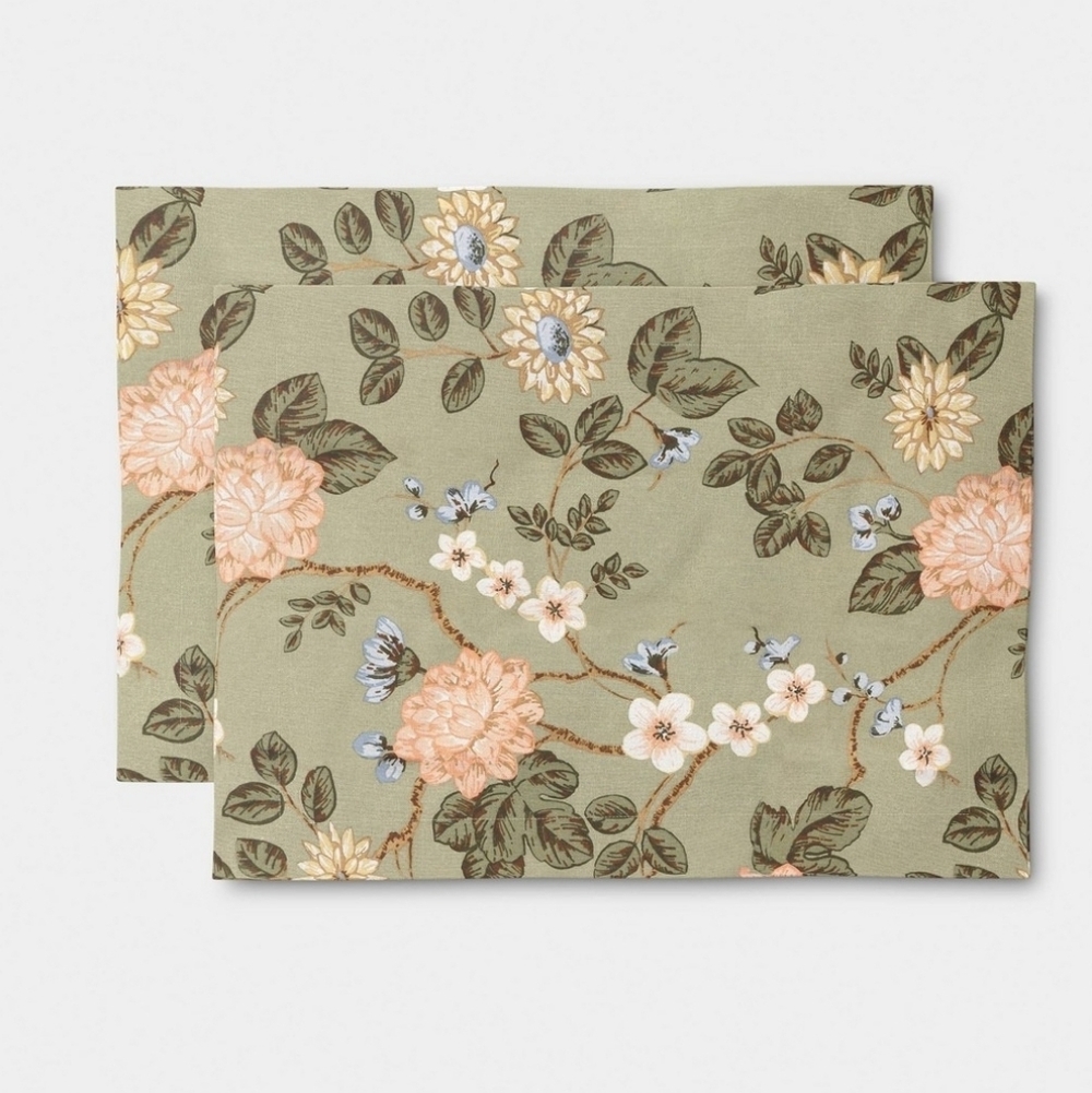 4 Threshold Botanical floral placemats